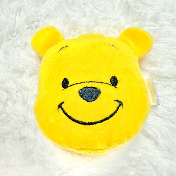 Authentic Winnie the Pooh plush compact mirror Tokyo Disney Resort Japan pouch - Picture 3 of 4